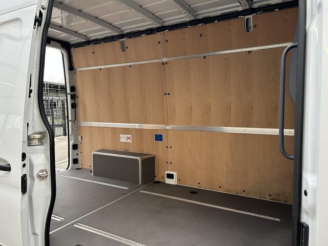 Mercedes-Benz SPRINTER 317 CDI L2 H2 MBUX / 360 Camera / Navigatie / Parkeersensoren / Cruise control / Airco / 270 Graden achterdeuren