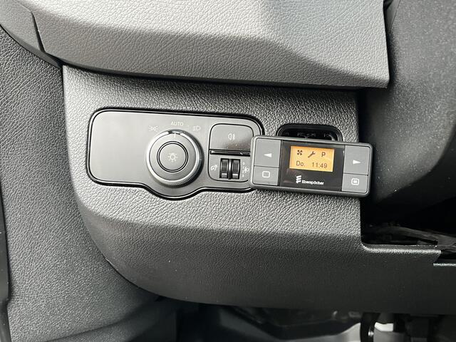 Mercedes-Benz SPRINTER 514 CDI 366 Hiab Laadkraan 018T Trekhaak 3500kg trekgewicht Airco 6-Persoons Open laadbak Pick-up Euro 6 Verkeersbord Actiebord Pijlenbord Bakwagen P-up Tachograaf 1e eigenaar ex gemeente