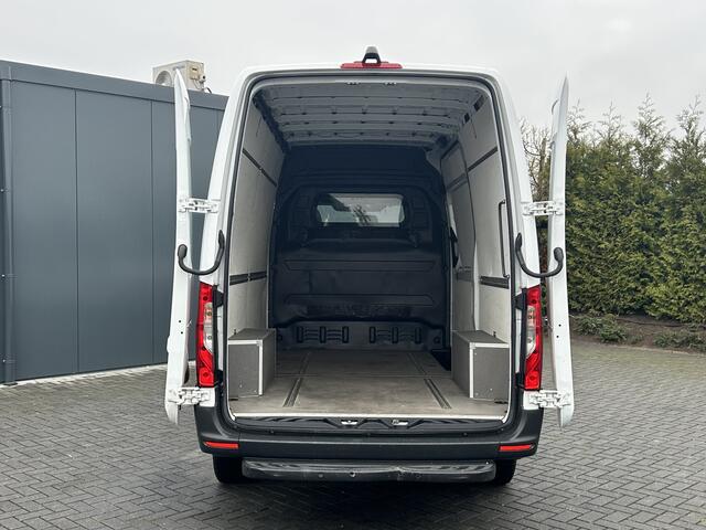 Mercedes-Benz SPRINTER 317 CDI 170 PK / L2H2 / AUTOMAAT / 270 A DEUREN / AIRCO / CRUISE / APPLE CARPLAY / 3-ZITS / CAMERA