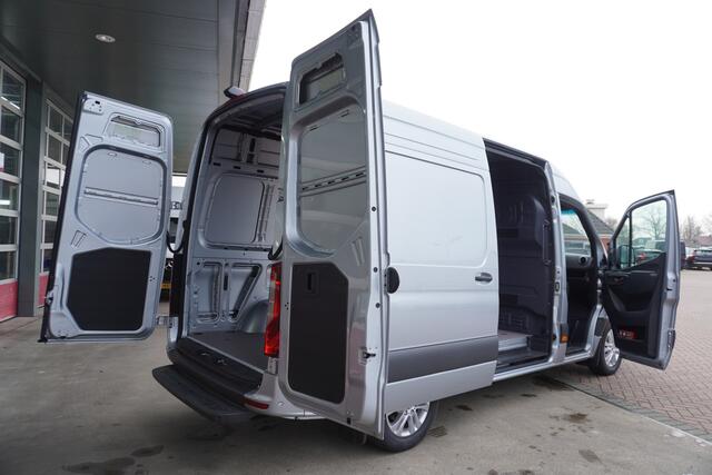 Mercedes-Benz SPRINTER 319 1.9 CDI 191PK L2H2 Select Automaat nr. V113 | Airco | Cruise | Camera | LED