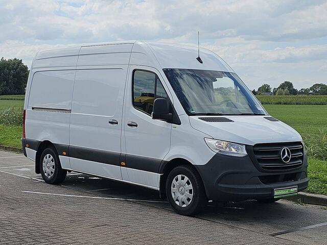 Mercedes-Benz SPRINTER 314 2.2 CDI L2H2 EURO VI-D Airco Mbux Trekhaak Camera Navi Vleugeldeuren Euro6 143 PK!