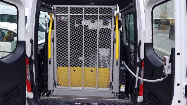 Mercedes-Benz SPRINTER 9-persoons Rolstoelbus met e-lift Incl- BPM