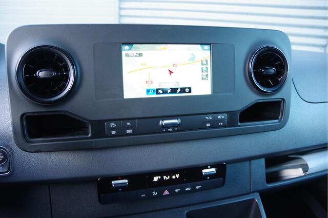 Mercedes-Benz SPRINTER 315 1.9 CDI 3-ZITS, L1H1 AUT. TREKHAAK 2800KG, CAMERA, NAVI, CRUISE, CLIMA