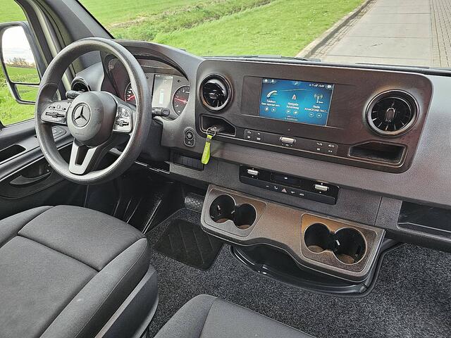 Mercedes-Benz SPRINTER 317 1.9 CDI L3H2 LAADKLEP, automaat, airco, navi, mbux, LED, camera