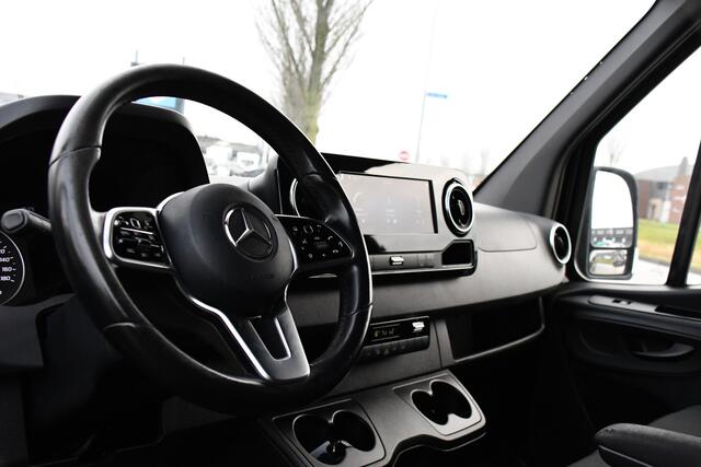 Mercedes-Benz SPRINTER 316 2.2 CDI L2H2 Black Edition Camera, Cruise, Carplay, 3500kg Trekhaak, 10,5'' Mbux, Automaat, 164pk, Multimedia, Uniek!