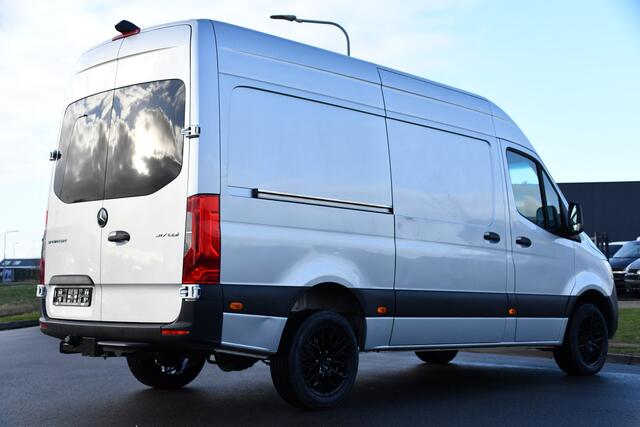 Mercedes-Benz SPRINTER 317 1.9 CDI L2H2 RWD PB Edition Camera, Cruise, Carplay, 10,5'' Mbux, 3500kg Trekhaak, Stoelverwarming, 170pk, Automaat, Uniek!