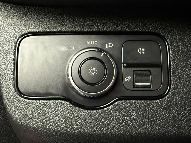 Mercedes-Benz SPRINTER 9G-Tronic Automaat L2H2 | Led | Navigatie | Camera | 3-Persoons | Trekhaak