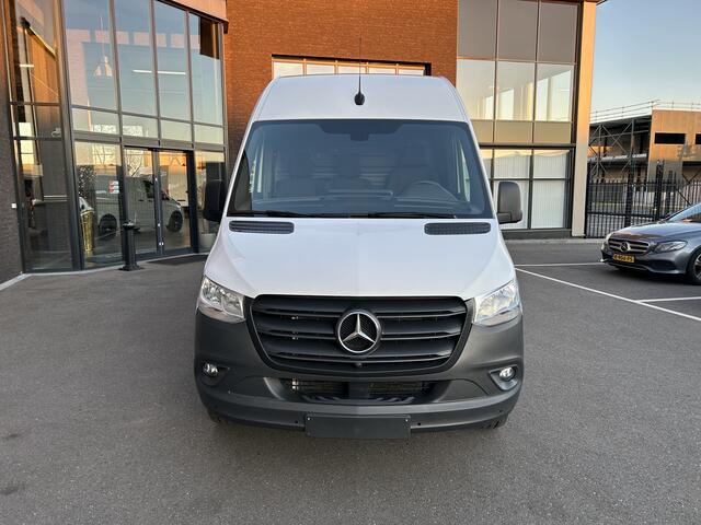 Mercedes-Benz SPRINTER 317 CDI L2 H2 MBUX / 360 Camera / Navigatie / Cruise control / Airco / 270 Graden achterdeuren