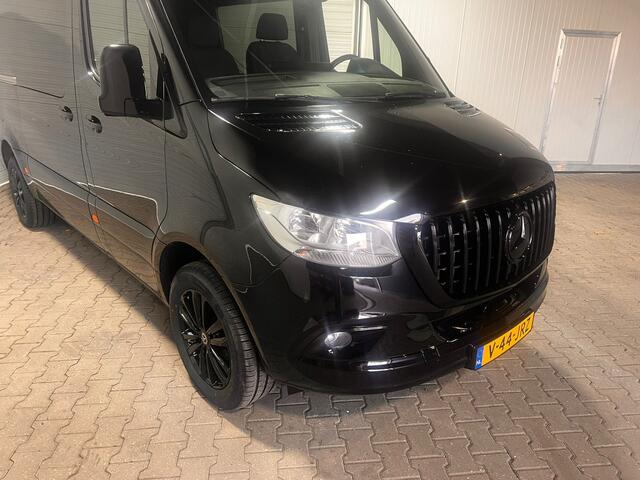 Mercedes-Benz SPRINTER 319 1.9 CDI L2H2 RWD VVB BLACK EDITION LAGE KMSTAND Dubbele cabine VVB329 BPM vrij! Benut nu nog uw voordeel!
