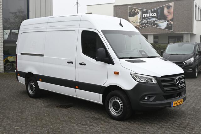 Mercedes-Benz SPRINTER 317 CDI L2H2 Pro LED, Geveerde stoel, Navigatie met camera
