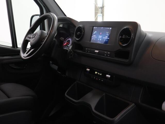 Mercedes-Benz SPRINTER 317 CDI | L2 H2 | Aut. | Navigatie | 2-zits | Opstaptrede | Cruise Control | Spiegelpakket| Parkeercamera | Airco | Dodehoekassistent | Certified