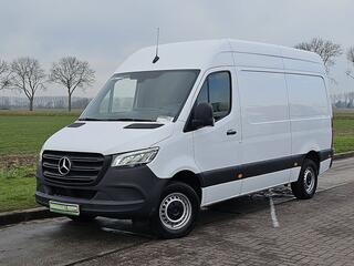 mercedes-benz-sprinter-315-l2h2-rwd