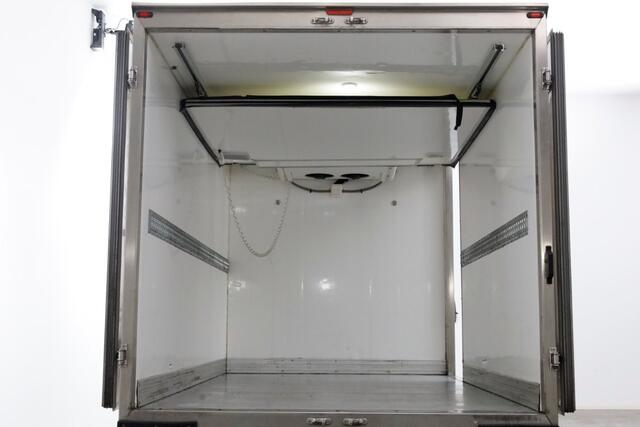 Mercedes-Benz SPRINTER 515 CDI 150pk RWD L2 Koelwagen 12V+230V Xarios 5 01-2023