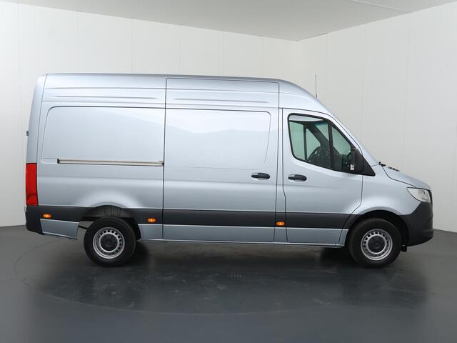 Mercedes-Benz SPRINTER 315 CDI | L2 H2 | PRO | 3 zits | Achteruitrijcamera | Betimmering | Laadvloer | Apple Carplay/Android Auto | Certified