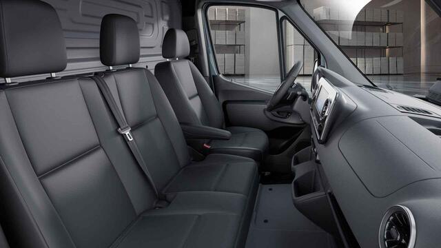 Mercedes-Benz SPRINTER 317 CDI L2 H2 Pro | 3 zits | Achteruitrijcamera | Vloer en Wandbetimmering |