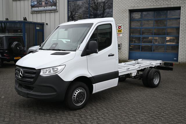 Mercedes-Benz SPRINTER 515 CDI L2 Pro chassis cabine 3500 KG trekgewicht, Geveerde stoel
