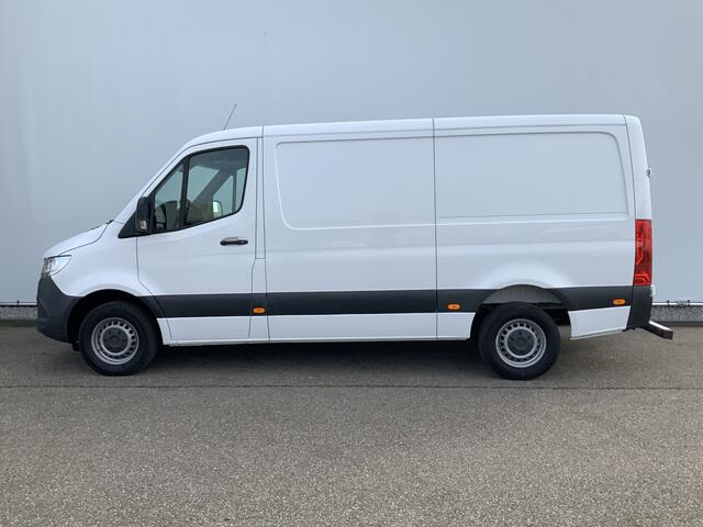 Mercedes-Benz SPRINTER 317 1.9 CDI L2H1 Automaat Airco Cruise Navi Camera 2 Zits Trekhaak 3500 kg Euro 6
