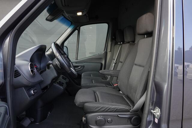 Mercedes-Benz SPRINTER L2H2 319Cdi 3.0 6-Cilinder 190Pk 7G-Tronic | RWD | Stoel-Bank | 2xSchuifdeur | 3.500Kg trekgewicht | Trekhaak | 17''
