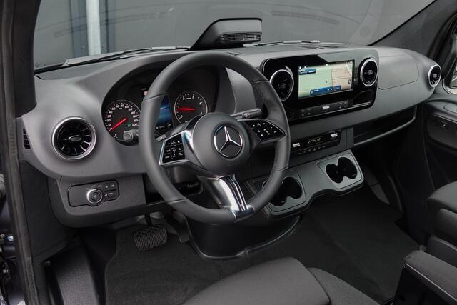 Mercedes-Benz SPRINTER 4x4 319Cdi 190Pk 9G-tronic | L2H2 | 2x Schuifdeur | 4WD | AWD | Bullbar | Treeplanken | 18'' All Terrain | Tenoriet Grijs