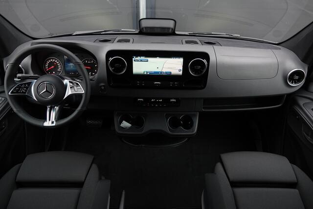 Mercedes-Benz SPRINTER 4x4 319Cdi 190Pk 9G-tronic | L2H2 | Dubbele Cabine | 2x Schuifdeur | 4WD | AWD | Bullbar | Treeplanken | 18'' All Terrain | Tenoriet Grijs