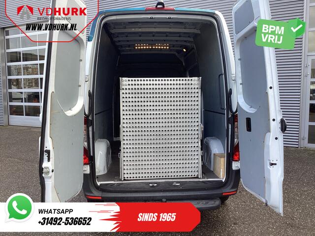 Mercedes-Benz SPRINTER 2.2 CDI Aut. L2H2 LED/ 10,25"MBUX/ Carplay/ Laadklep/ Camera/ Trekhaak/ LMV/ Cruise/ Dodehoek/ Navi