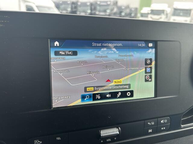 Mercedes-Benz SPRINTER 317 1.9 CDI Euro 6 E / 143 dkm / Box / Loadlift / NL Van