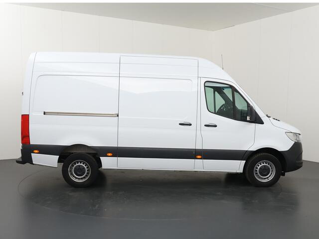 Mercedes-Benz SPRINTER 317 CDI | Aut. | L2 H2 | Aut. | Navigatie | 2-zits | Opstaptrede | Cruise Control | Spiegelpakket| Parkeercamera | Airco | Dodehoekassistent | Certified