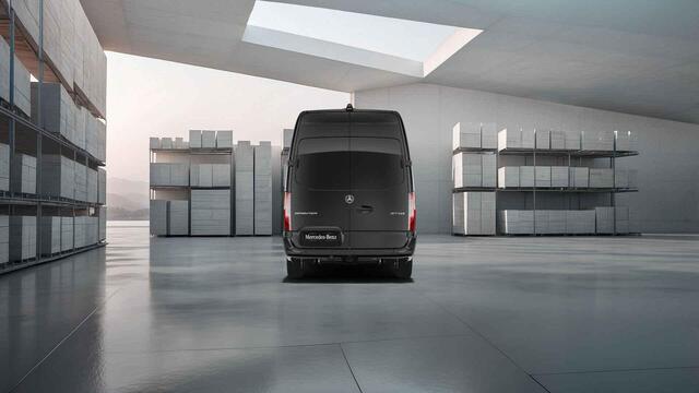 Mercedes-Benz SPRINTER 317 CDI L2 H2 Pro | 3 zits | Stoelverwarming | Achteruitrijcamera | Vloer en Wand betimmering |