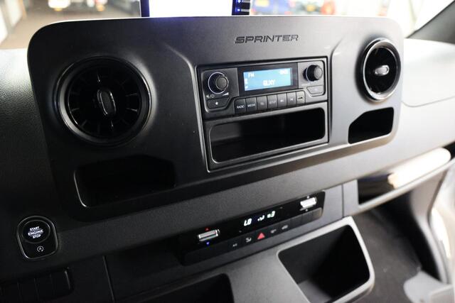 Mercedes-Benz SPRINTER 315 BAKWAGEN MET LAADKLEP AUTOMAAT