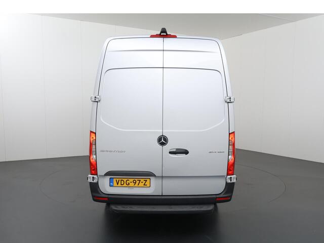 Mercedes-Benz SPRINTER 314 CDI L3 H2 | Navigatie | Achteruitrijcamera | Achteropstap | Airco | Dodehoekwaarschuwing | Geveerde Comfortstoel Bestuurder | Bijrijdersbank | Geen Schuifdeuren | Achterdeuren 270 Graden |