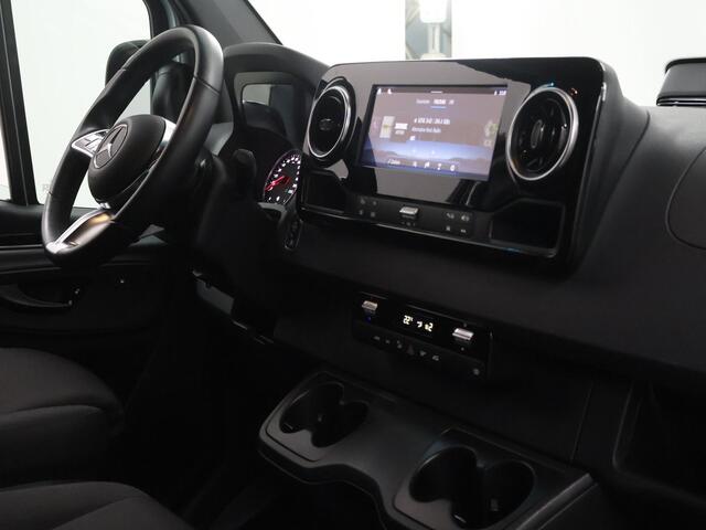 Mercedes-Benz SPRINTER 317 CDI | AUT. | SELECT | L2 H2 | AUTOMAAT | 3500 KG. AHW | ADAPTIEVE CRUISE | STOELVERWARMING | LED | NAVIGATIE | CAMERA | TREKHAAK | BETIMMERDE LAADRUIMTE | 3-ZITS