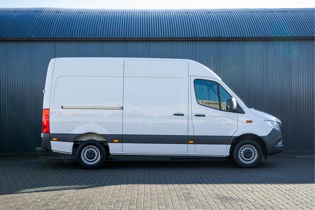 Mercedes-Benz SPRINTER 317 CDI L2H2 | Automaat | Mbux | 360° camera | Navi | Cruise | Climatronic