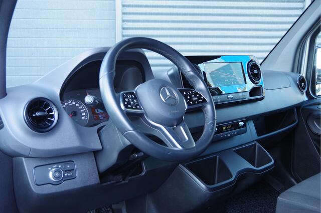 Mercedes-Benz SPRINTER 319 3.0 CDI V6 L2H1 AUT. LED, MBUX 10'', 3.5T TREKHAAK, STOELVERWARMING, CAMERA, NAVI, CRUISE, CLIMA, PARKEERSENSOREN, CARPLAY
