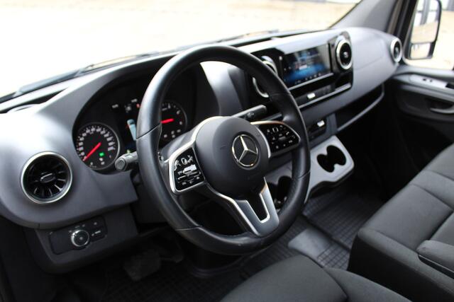 Mercedes-Benz SPRINTER 319 190Pk 3.0 CDI V6 L3H2 | LED | Luifel
