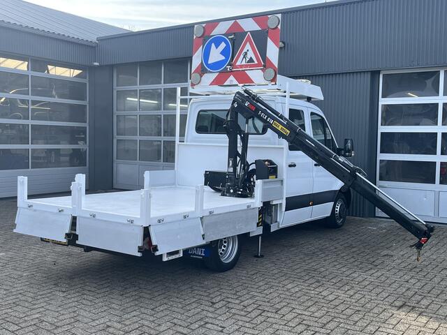 Mercedes-Benz SPRINTER 514 CDI 366 Hiab Laadkraan 018T Trekhaak 3500kg trekgewicht Airco 6-Persoons Open laadbak Pick-up Euro 6 Verkeersbord Actiebord Pijlenbord Bakwagen P-up Tachograaf 1e eigenaar ex gemeente