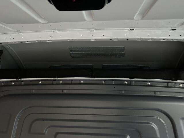 Mercedes-Benz SPRINTER 317 CDI L2 H2 Automaat / 360 Camera / MBUX / Navigatie / Cruise control / Airco / 270 Graden achterdeuren