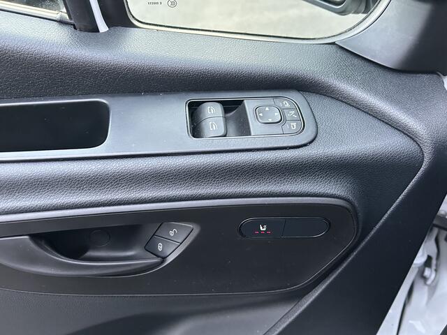 Mercedes-Benz SPRINTER 317 CDI L2 H2 Automaat / 360 Camera / MBUX / Navigatie / Cruise control / Airco / 270 Graden achterdeuren