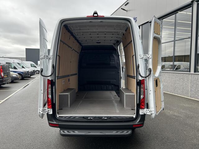 Mercedes-Benz SPRINTER 317 CDI L2 H2 Automaat / 360 Camera / MBUX / Navigatie / Cruise control / Airco / 270 Graden achterdeuren