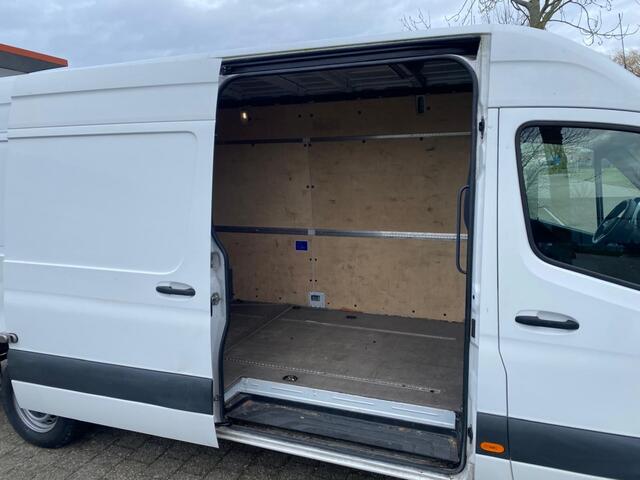 Mercedes-Benz SPRINTER 315 1.9 CDI L4H2 162 DKM