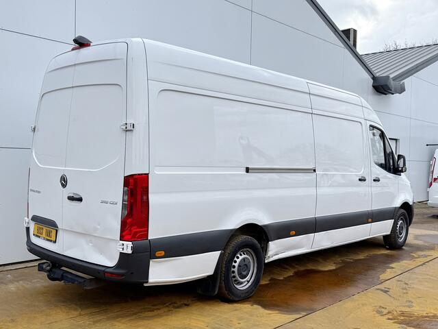 Mercedes-Benz SPRINTER 315 1.9 CDI Automaat L3H2 Climate Control Adaptieve Cruise Trekhaak Camera Stoelverwarming Parkeersensoren voor achter