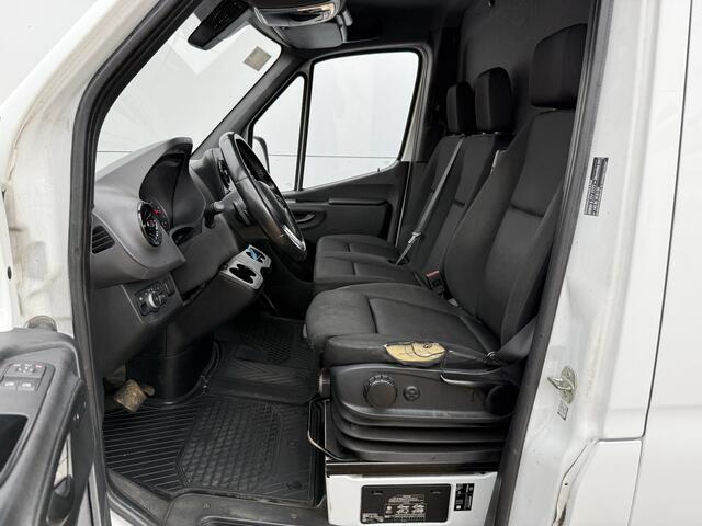Mercedes-Benz SPRINTER 315 1.9 CDI Automaat L3H2 Climate Control Adaptieve Cruise Trekhaak Camera Stoelverwarming Parkeersensoren voor achter