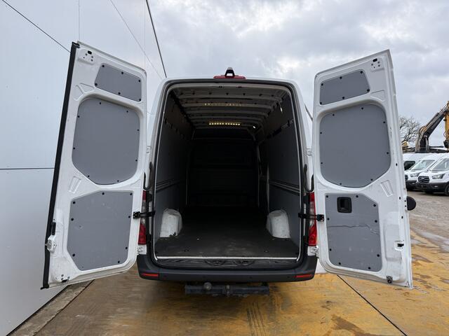 Mercedes-Benz SPRINTER 315 1.9 CDI Automaat L3H2 Climate Control Adaptieve Cruise Trekhaak Camera Stoelverwarming Parkeersensoren voor achter