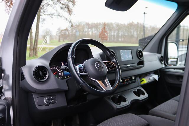 Mercedes-Benz SPRINTER 317CDI 170PK, 9G-Tronic, L2H2, 3500KG Trekhaak, 360 Camera, Distronic, Geveerde stoel, 2 Jaar Mercedes Garantie, Mooie en nette bus!