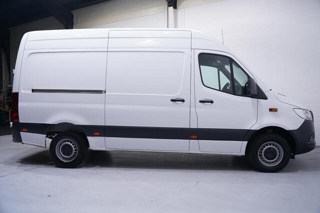 Mercedes-Benz SPRINTER 317 CDI 170 pk Aut. L2H2 Navi, 360 Camera Laadruimte Pakket, PDC V+A, Cruise Control, 3-Zits