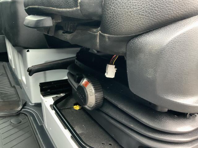 Mercedes-Benz SPRINTER 319 3.0 CDI L2H2 Automaat Airco Cruise Navi Leer 3.Zits Opstap&Trekhaak 2000 kg Alu Velg Euro 6