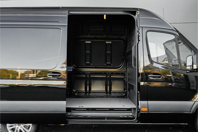 Mercedes-Benz SPRINTER 319 1.9 CDI L2H2 RWD Distronic Camera LED Navi Trekhaak 3.5T
