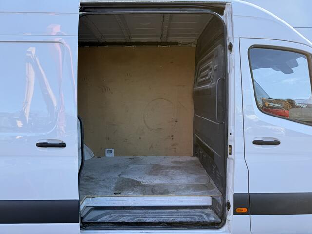 Mercedes-Benz SPRINTER 314 2.2 CDI Automaat L2H2 MBUX Climate Control Cruise Control Carplay Camera