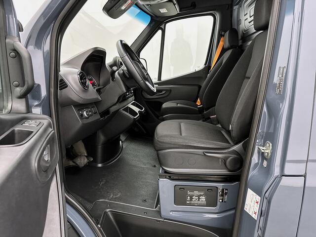 Mercedes-Benz SPRINTER 315 1.9 CDI L2H2 Led Adaptieve cruisecontrol Navigatie Betimmering Achteropstap 360 Camera