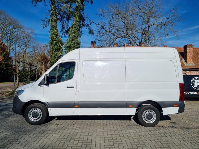 Mercedes-Benz SPRINTER 317 CDI Aut. L2 H2 Navi 3500kg Trekh