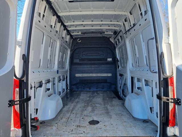 Mercedes-Benz SPRINTER 317 CDI Aut. L2 H2 Navi 3500kg Trekh